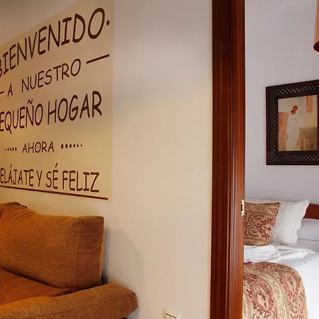 Apartamento Viviendas Turisticas La Luna 2 *