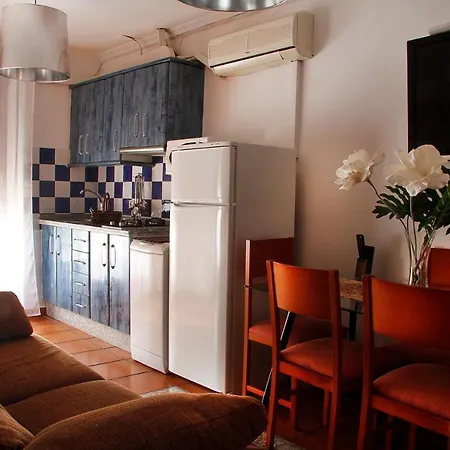 Apartamento Viviendas Turisticas La Luna 2 *